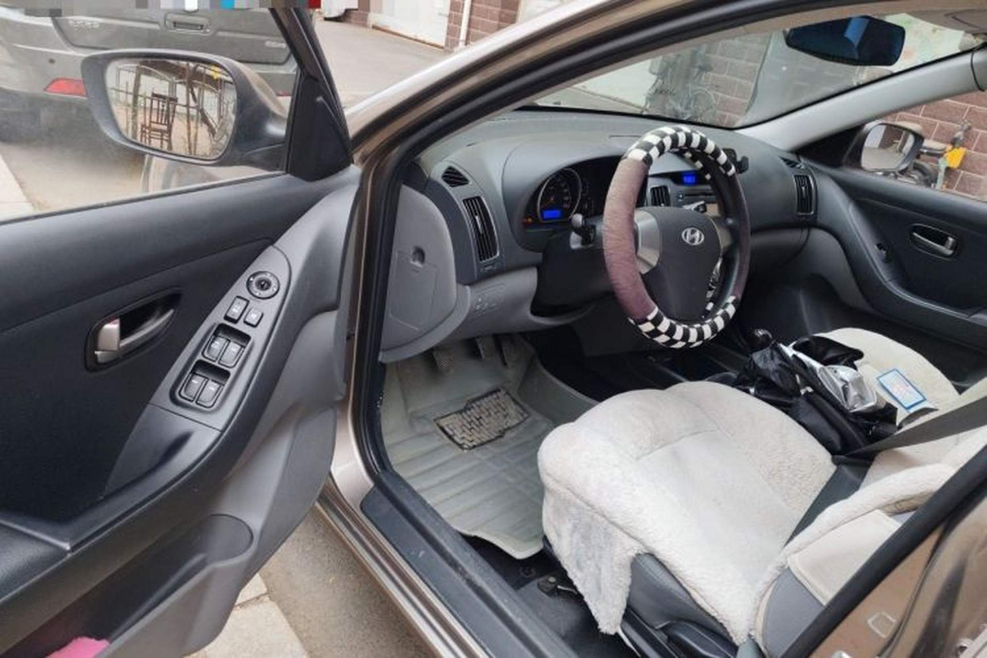 Used Hyundai Celesta 2011 1.6L Manual Comfort Edition Driver Seat