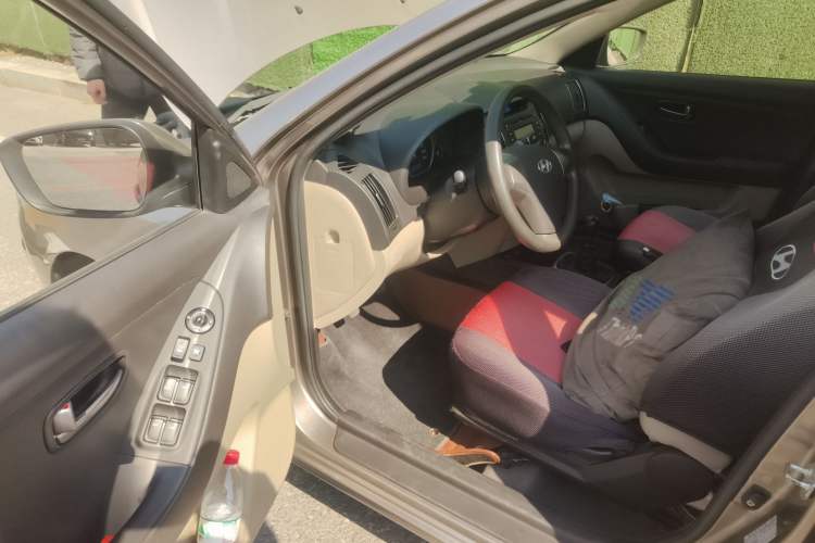 Used Hyundai Celesta 2011 1.6L Manual Comfort Edition Driver Seat