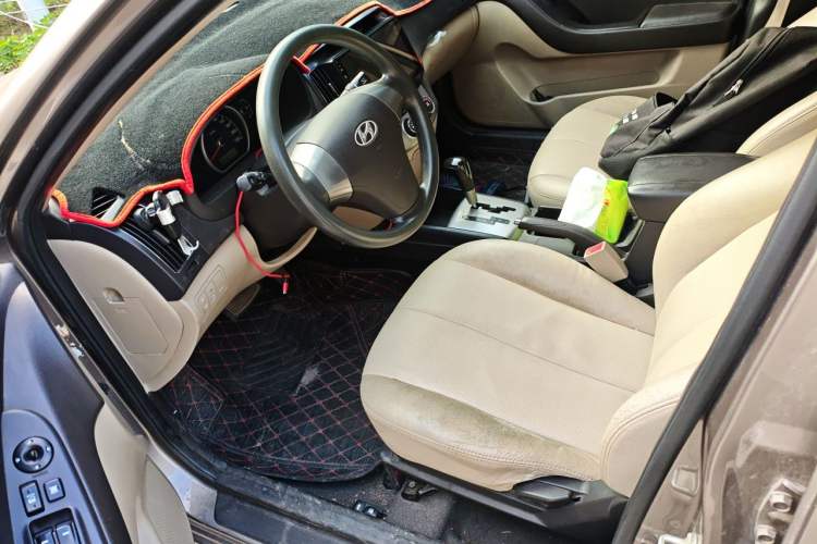 Used Hyundai Celesta 2011 1.6L Automatic Comfort Edition Driver Seat