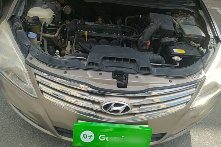 Used Hyundai Celesta 2011 1.6L Automatic Comfort Edition Engine Bay