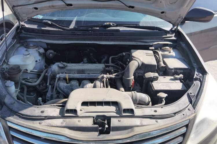 Used Hyundai Celesta 2011 1.6L Automatic Comfort Edition Engine Bay