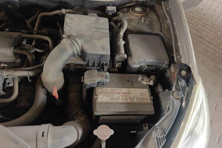 Used Hyundai Celesta 2011 1.6L Automatic Comfort Edition Engine Bay Left