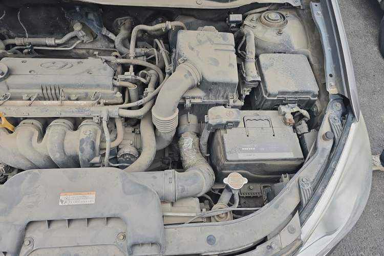 Used Hyundai Celesta 2011 1.6L Manual Comfort Edition Engine Bay Left