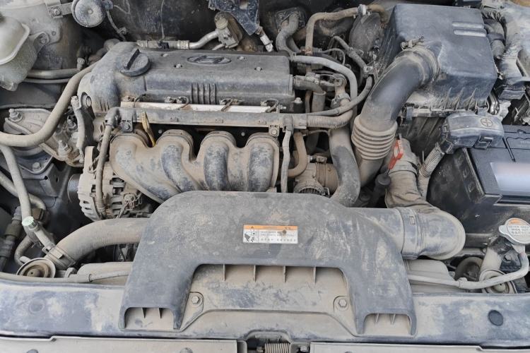 Used Hyundai Celesta 2011 1.6L Automatic Luxury Version Engine Bay
