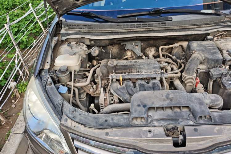 Used Hyundai Celesta 2011 1.6L Automatic Comfort Edition Engine Bay Right
