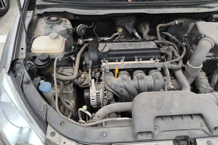 Used Hyundai Celesta 2011 1.6L Manual Comfort Edition Engine Bay Right