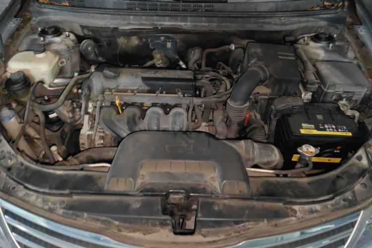 Used Hyundai Celesta 2011 1.6L Automatic Luxury Version Engine Bay