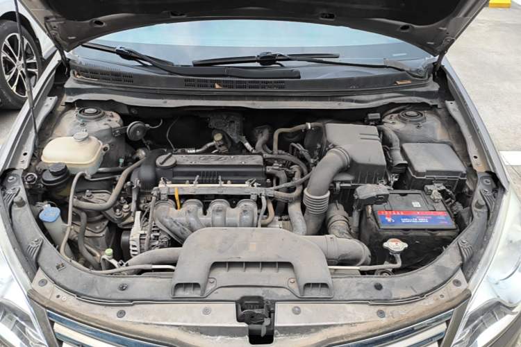 Used Hyundai Celesta 2011 1.6L Manual Comfort Edition Engine Bay
