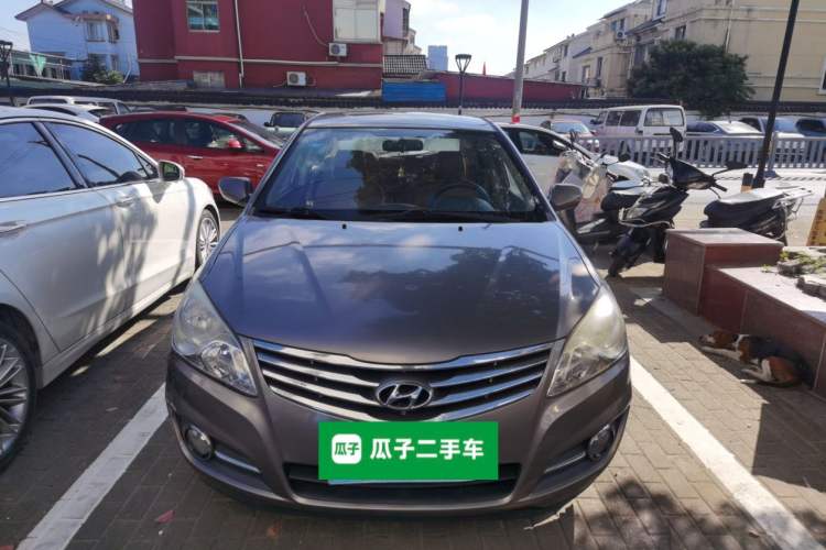Used Hyundai Celesta 2011 1.6L Manual Comfort Edition Exterior 1
