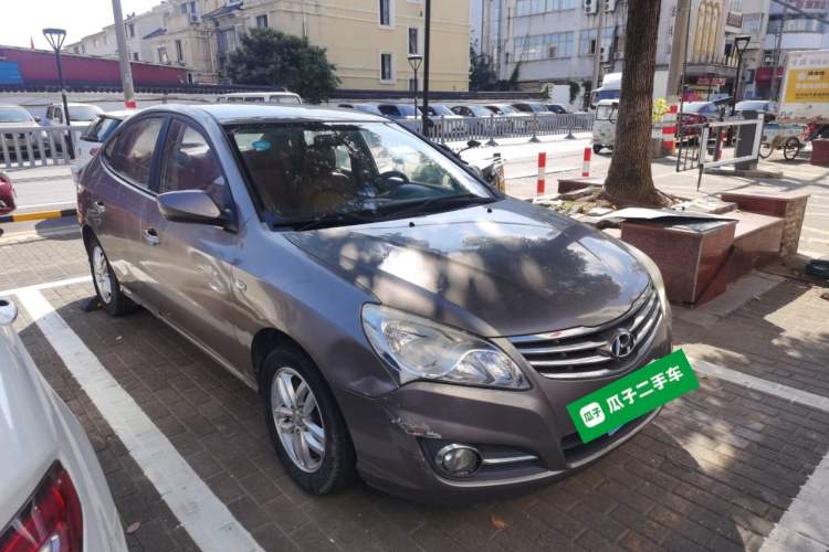 Used Hyundai Celesta 2011 1.6L Manual Comfort Edition Exterior 2