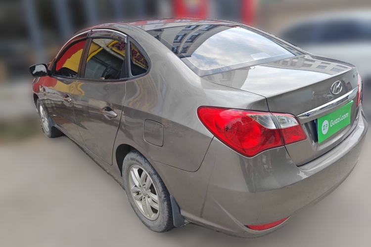 Used Hyundai Celesta 2011 1.6L Manual Comfort Edition Exterior 3