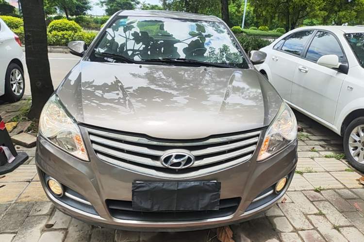 Used Hyundai Celesta 2011 1.6L Manual Luxury Model Front