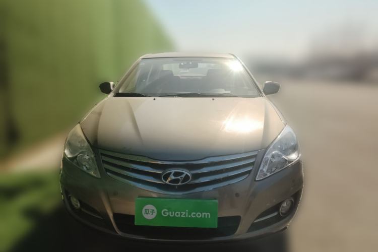 Used Hyundai Celesta 2011 1.6L Manual Comfort Edition Front