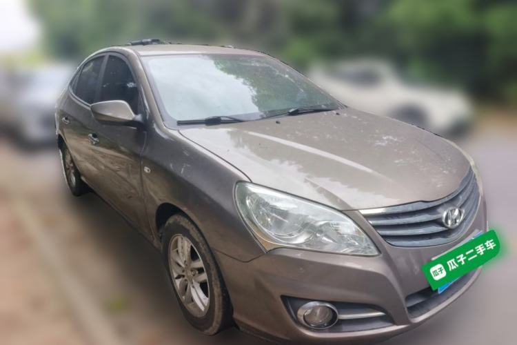Used Hyundai Celesta 2011 1.6L Automatic Comfort Edition Front Right 45 Deg