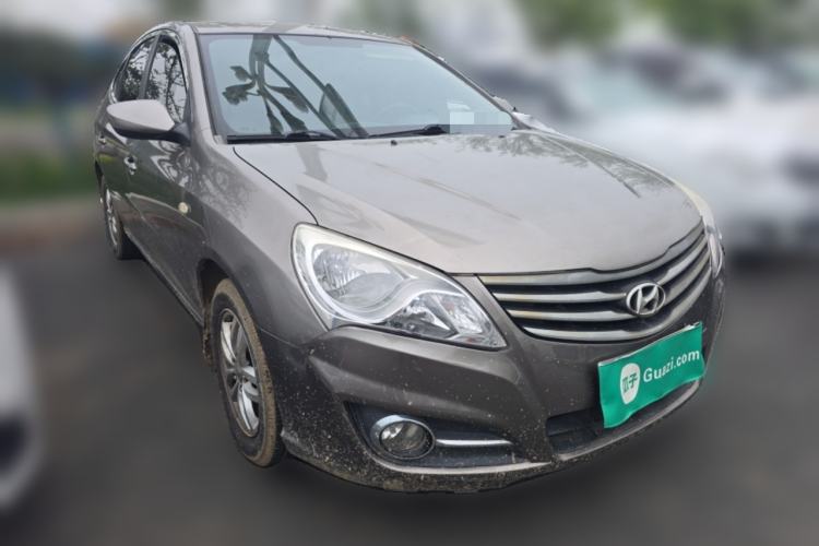 Used Hyundai Celesta 2011 1.6L Manual Comfort Edition Front Right 45 Deg
