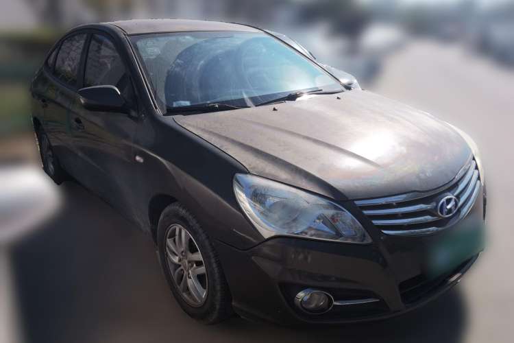 Used Hyundai Celesta 2011 1.6L Automatic Comfort Edition Front Right 45 Deg