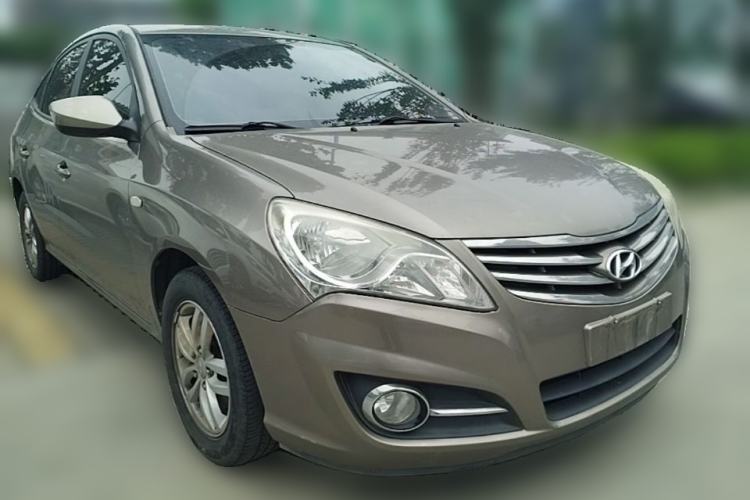 Used Hyundai Celesta 2011 1.6L Automatic Comfort Edition Front Right 45 Deg