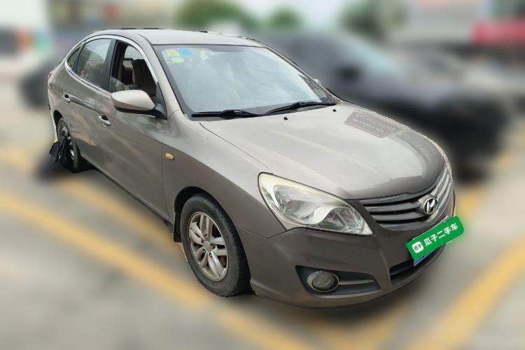 Used Hyundai Celesta 2011 1.6L Automatic Comfort Edition Front Right 45 Deg