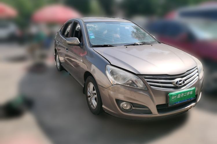 Used Hyundai Celesta 2011 1.6L Manual Comfort Edition Front Right 45 Deg