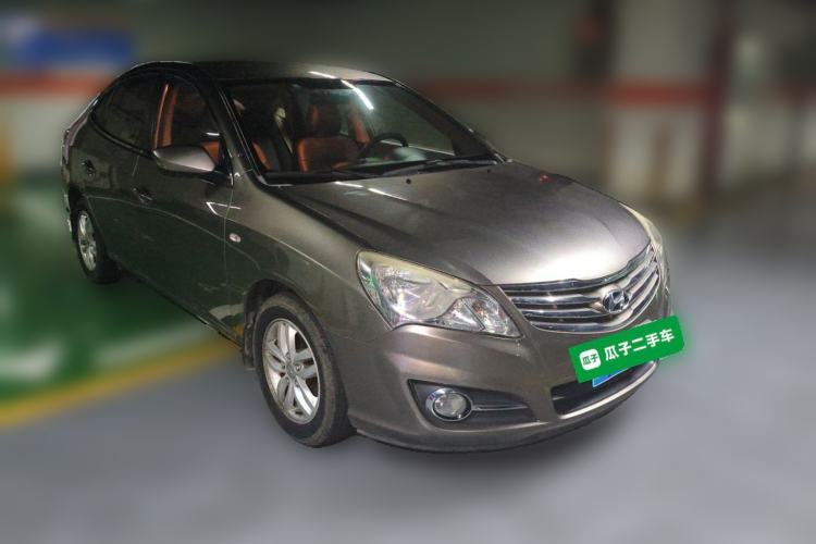 Used Hyundai Celesta 2011 1.6L Manual Comfort Edition Front Right 45 Deg