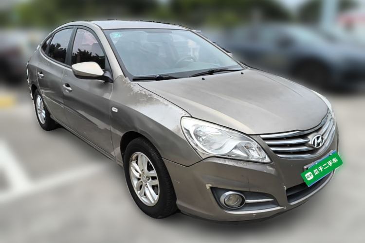 Used Hyundai Celesta 2011 1.6L Manual Comfort Edition Front Right 45 Deg