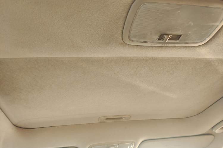 Used Hyundai Celesta 2011 1.6L Automatic Luxury Version Headliner