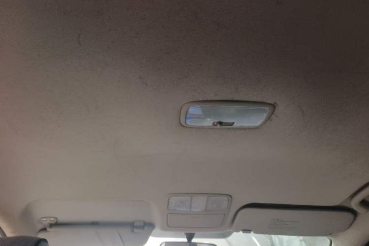 Used Hyundai Celesta 2011 1.6L Automatic Comfort Edition Headliner