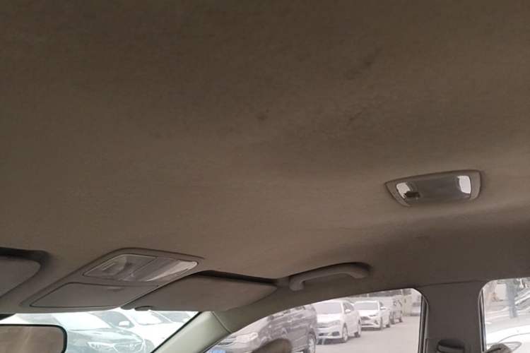Used Hyundai Celesta 2011 1.6L Automatic Comfort Edition Headliner