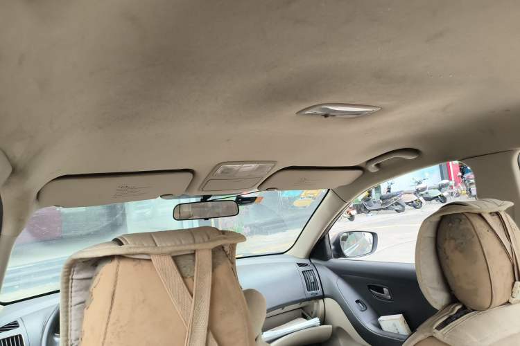 Used Hyundai Celesta 2011 1.6L Automatic Comfort Edition Headliner