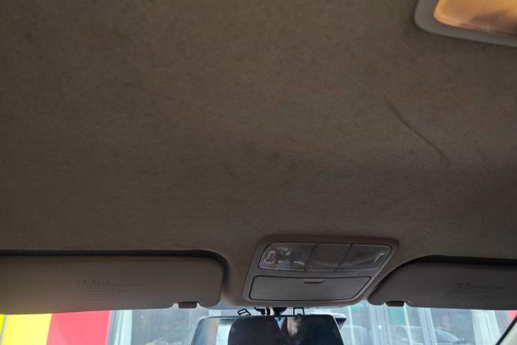 Used Hyundai Celesta 2011 1.6L Manual Comfort Edition Headliner