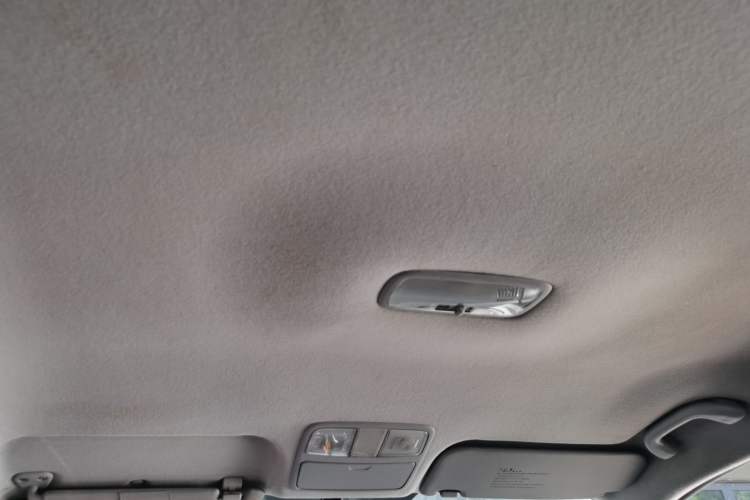 Used Hyundai Celesta 2011 1.6L Manual Comfort Edition Headliner