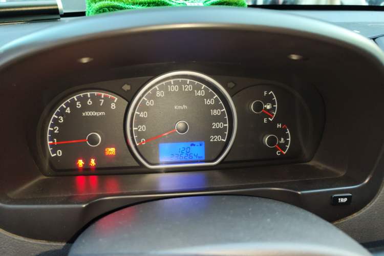 Used Hyundai Celesta 2011 1.6L Manual Luxury Model Instrument Cluster
