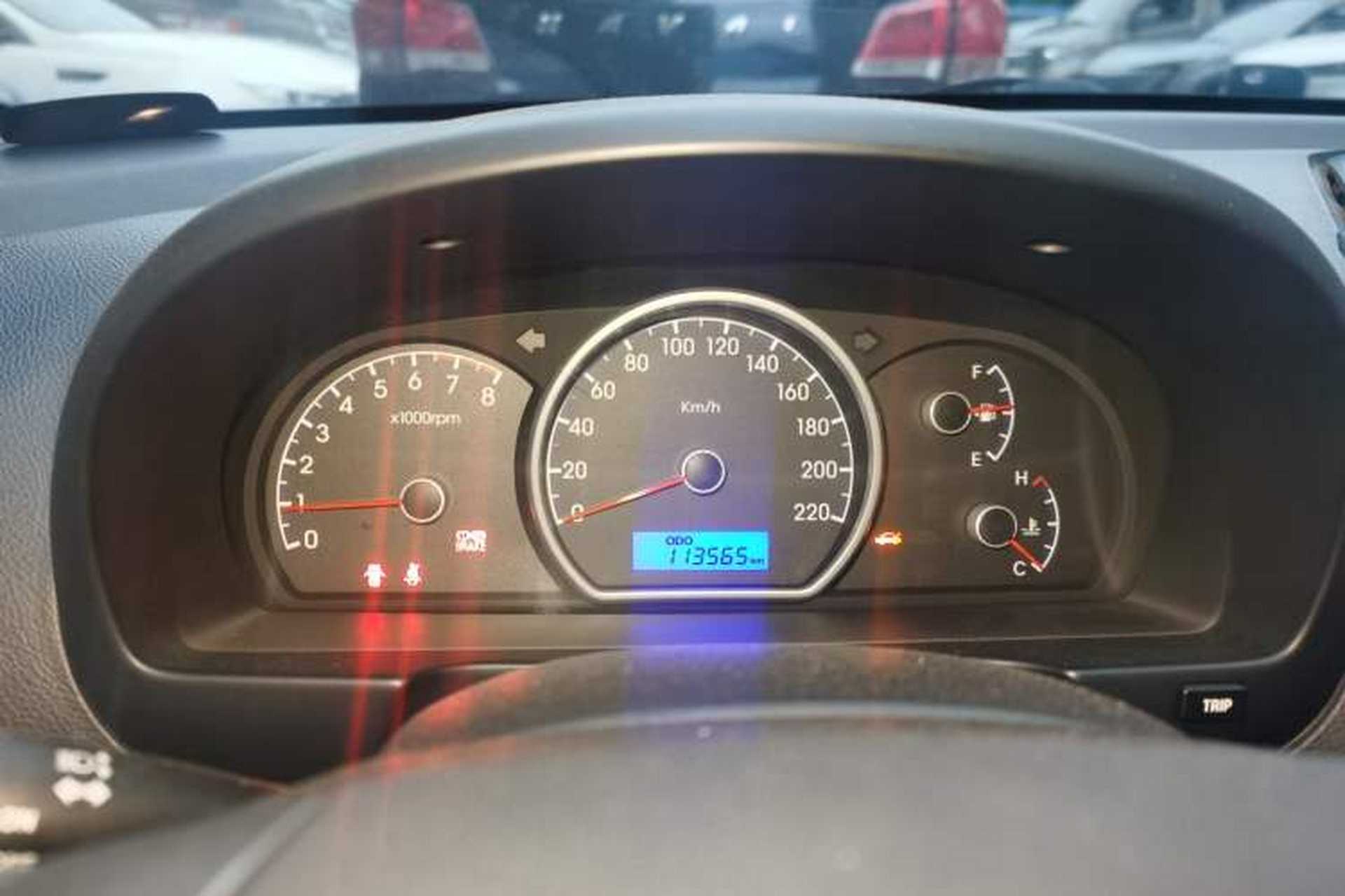 Used Hyundai Celesta 2011 1.6L Manual Comfort Edition Instrument Cluster