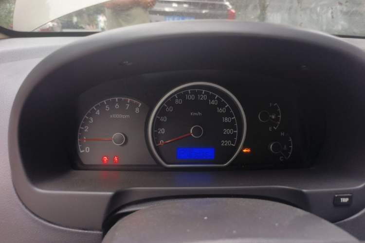 Used Hyundai Celesta 2011 1.6L Automatic Comfort Edition Instrument Cluster