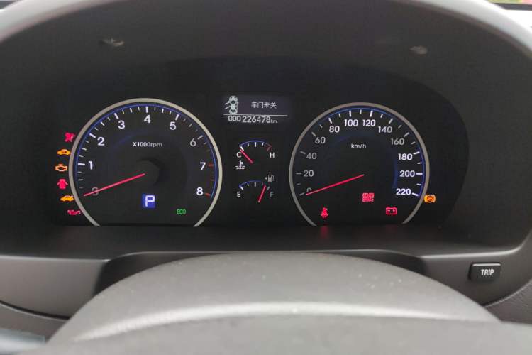 Used Hyundai Celesta 2011 1.6L Automatic Luxury Version Instrument Cluster