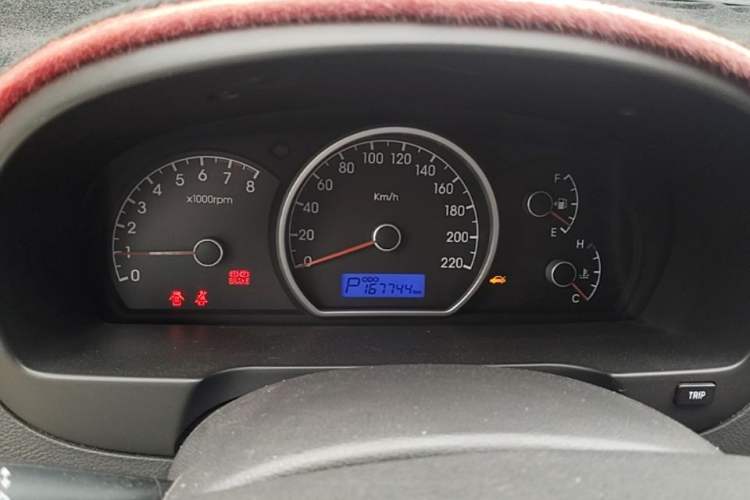 Used Hyundai Celesta 2011 1.6L Automatic Comfort Edition Instrument Cluster