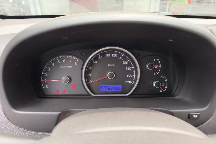 Used Hyundai Celesta 2011 1.6L Automatic Comfort Edition Instrument Cluster
