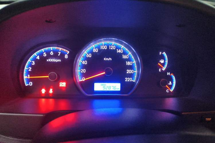 Used Hyundai Celesta 2011 1.6L Manual Comfort Edition Instrument Cluster