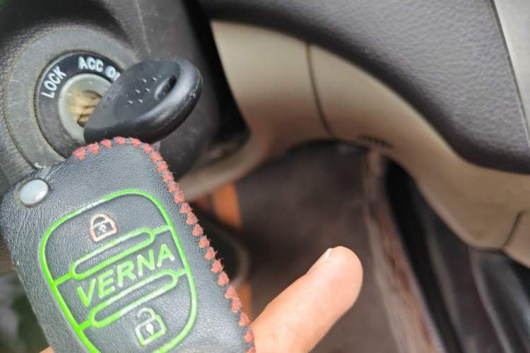 Used Hyundai Celesta 2011 1.6L Manual Comfort Edition Interior 1