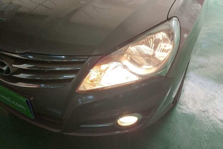 Used Hyundai Celesta 2011 1.6L Automatic Luxury Version Left Front Headlight