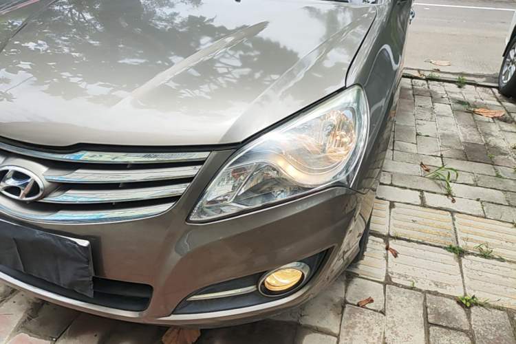 Used Hyundai Celesta 2011 1.6L Manual Luxury Model Left Front Headlight