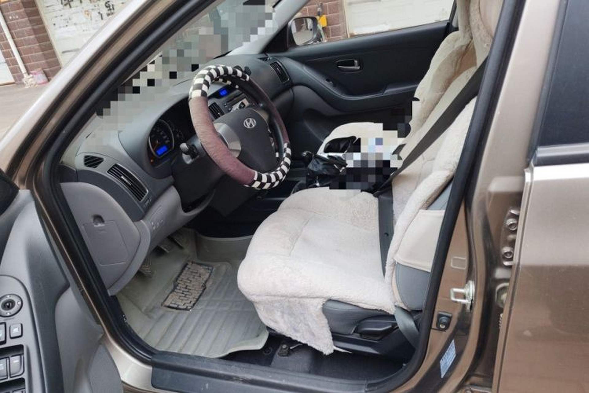 Used Hyundai Celesta 2011 1.6L Manual Comfort Edition Left Front Seat