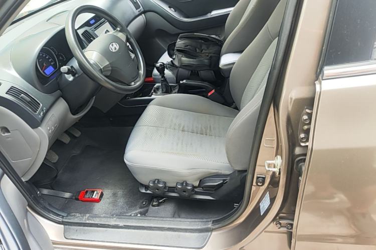 Used Hyundai Celesta 2011 1.6L Manual Luxury Model Left Front Seat