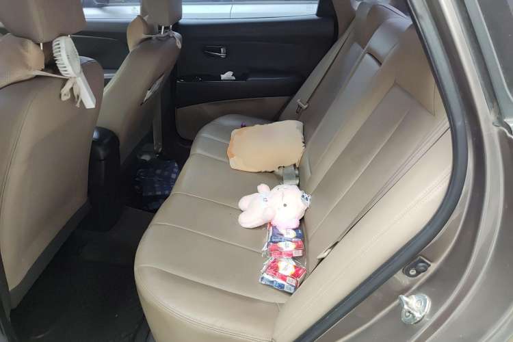 Used Hyundai Celesta 2011 1.6L Automatic Luxury Version Left Rear Seat