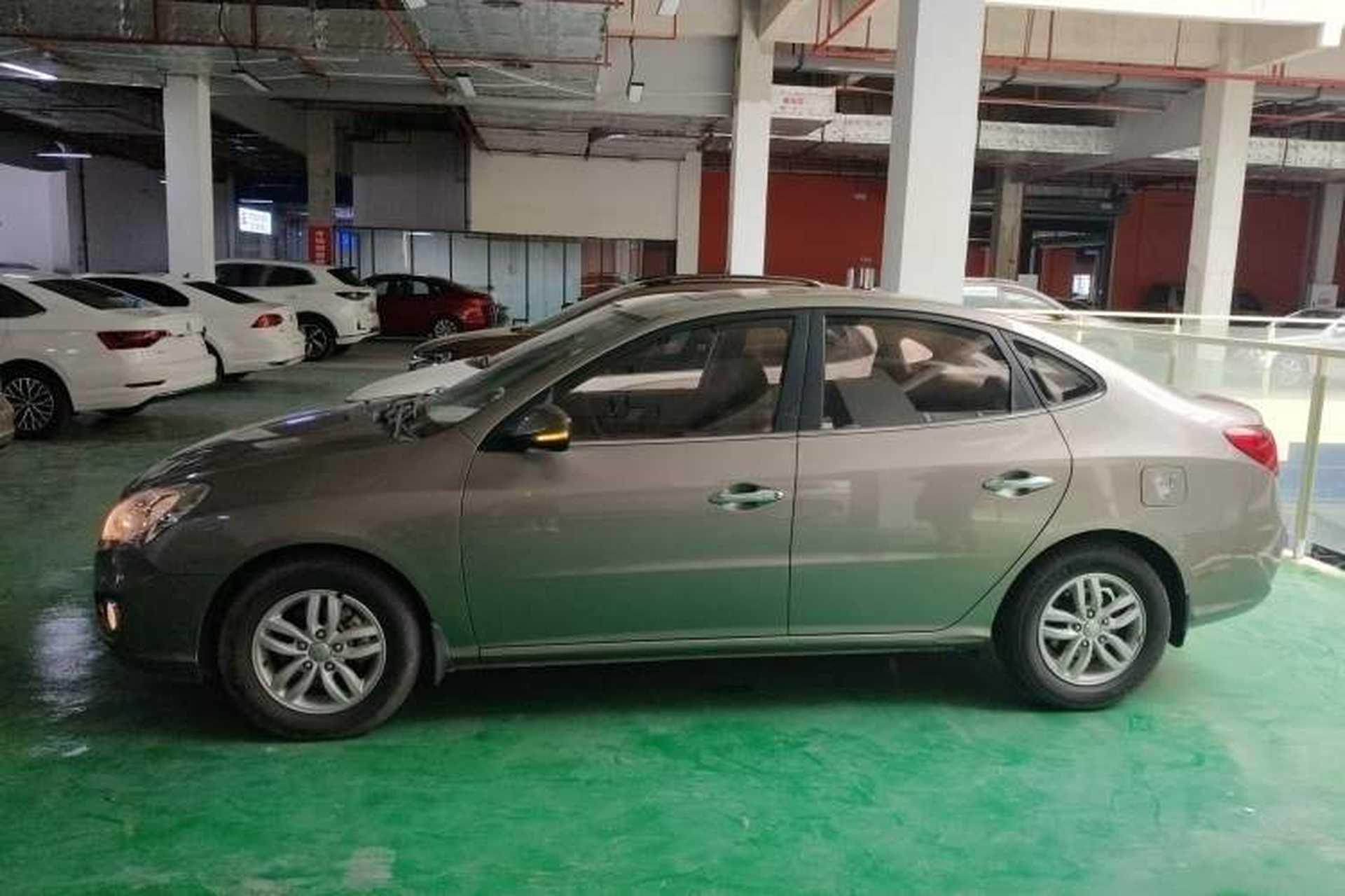 Used Hyundai Celesta 2011 1.6L Automatic Luxury Version Left Side
