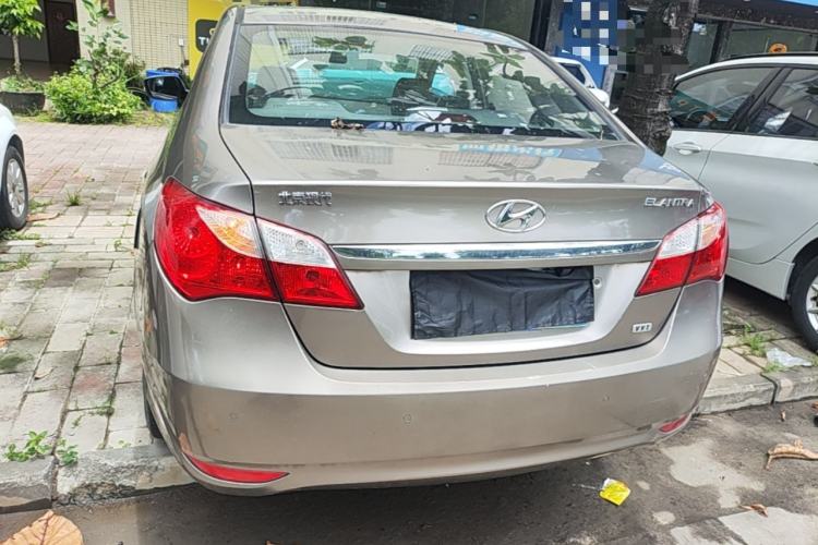Used Hyundai Celesta 2011 1.6L Manual Luxury Model Rear