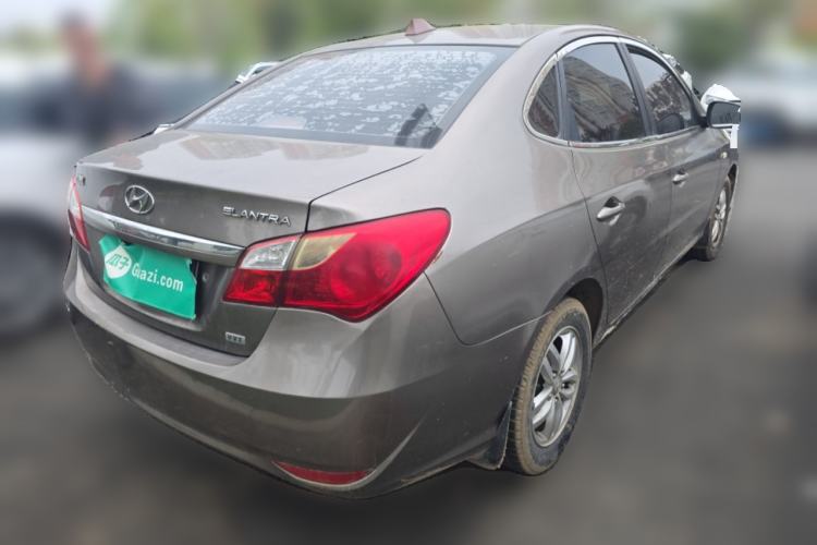 Used Hyundai Celesta 2011 1.6L Manual Comfort Edition Rear Right 45 Deg