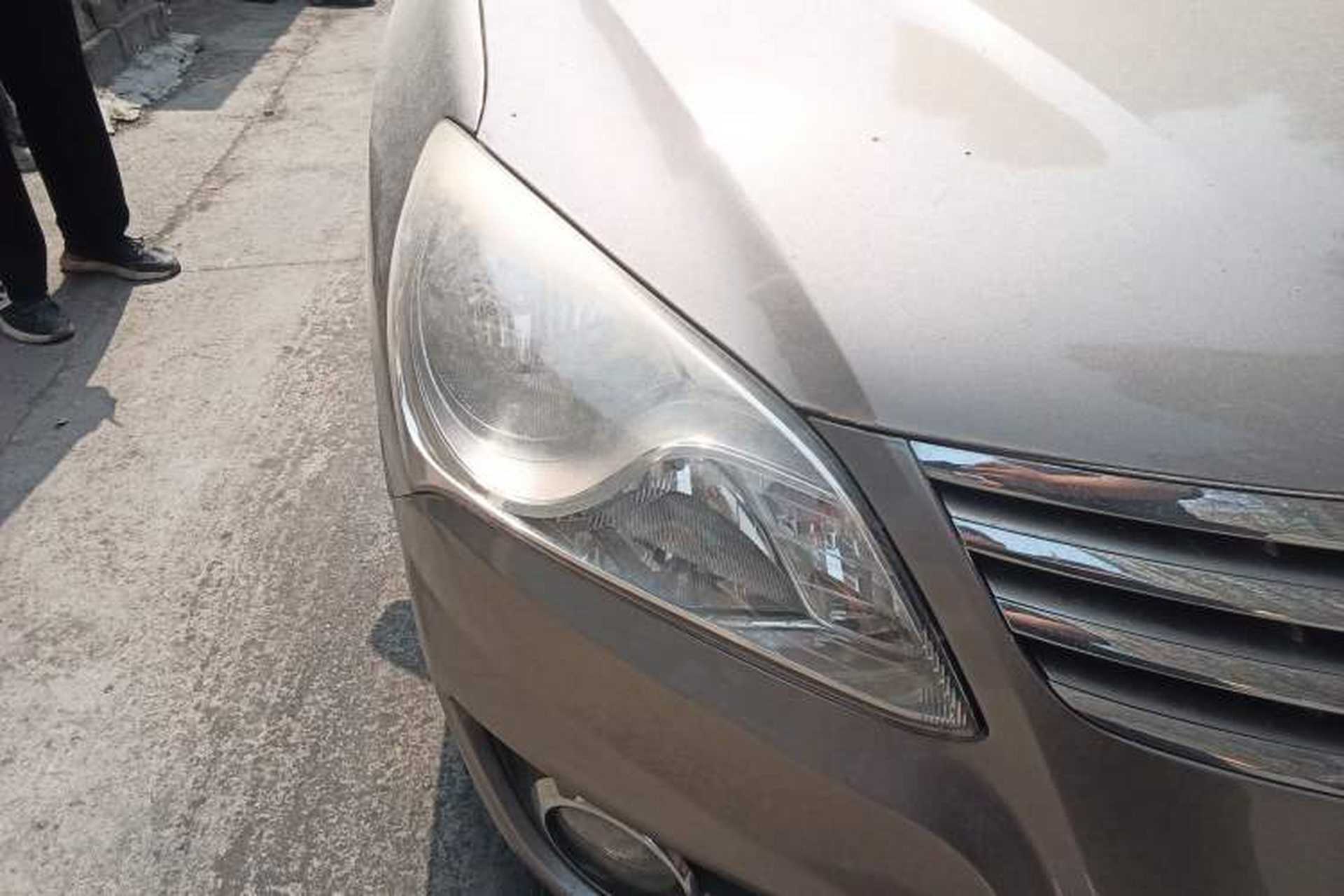 Used Hyundai Celesta 2011 1.6L Automatic Comfort Edition Right Front Headlight