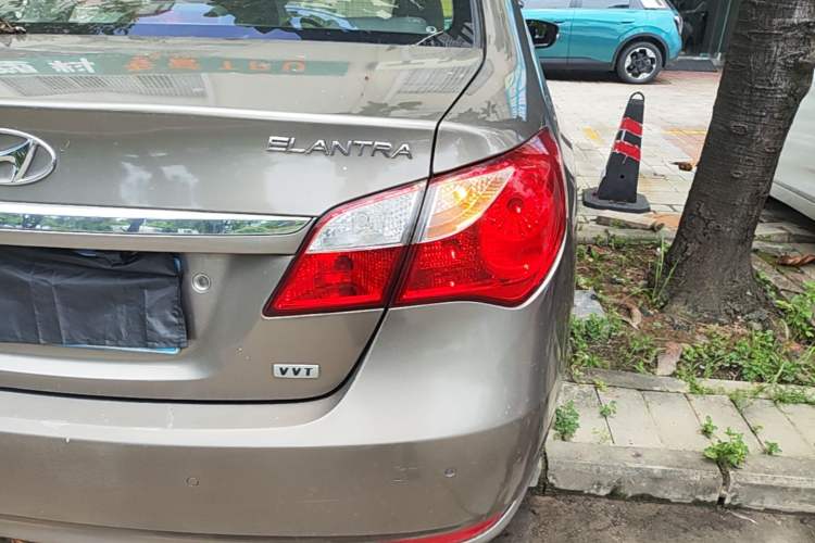 Used Hyundai Celesta 2011 1.6L Manual Luxury Model Right Rear Taillight
