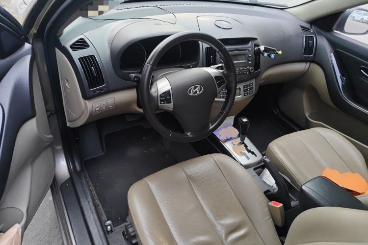 Used Hyundai Celesta 2011 1.6L Automatic Luxury Version Steering Wheel